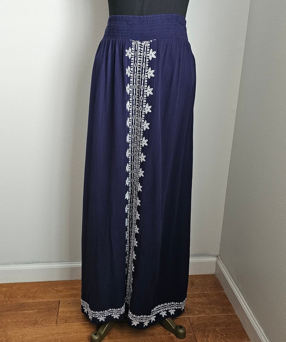 Soft Surroundings Boho Navy Crinkle Alessa Embroidered Front Slit Maxi Skirt L
